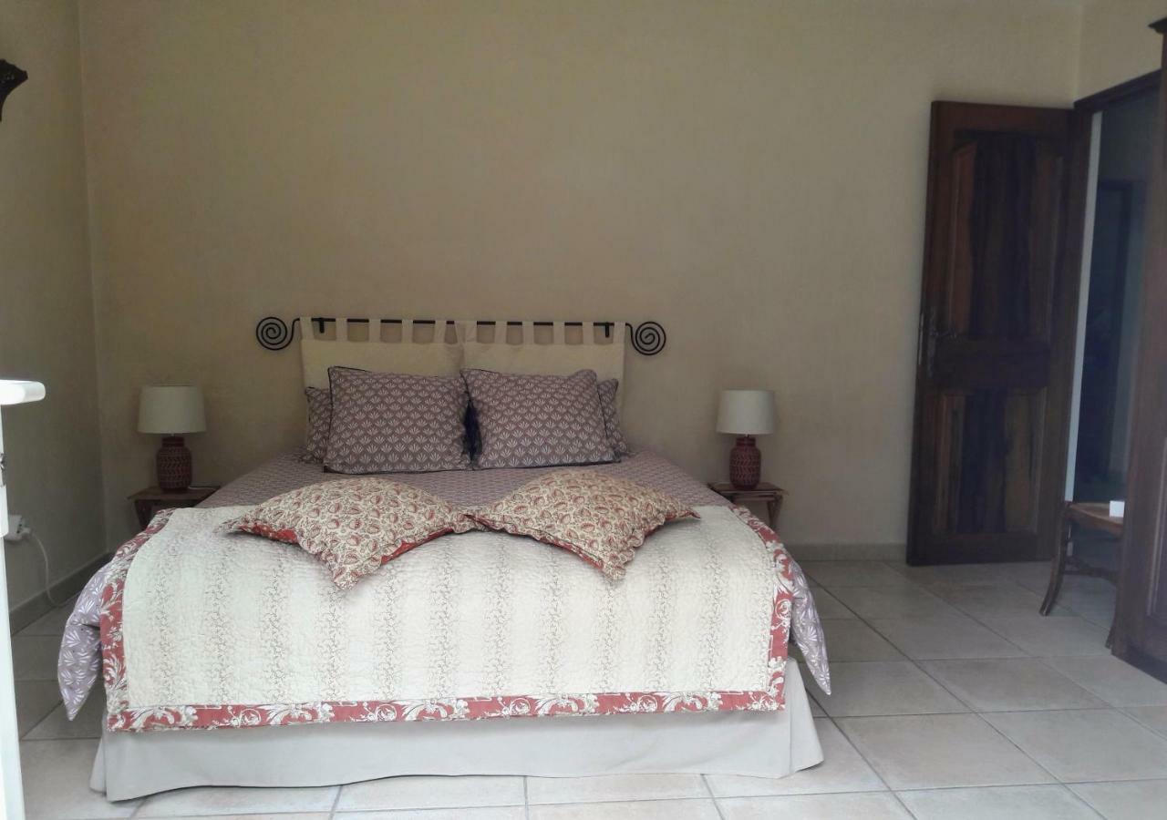 Provence Dodo Bed and Breakfast Villeneuve  Εξωτερικό φωτογραφία